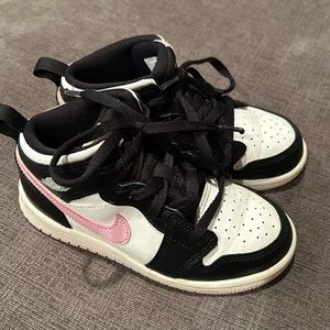 Air Jordan 1 Mid White Light Arctic Pink size 9C